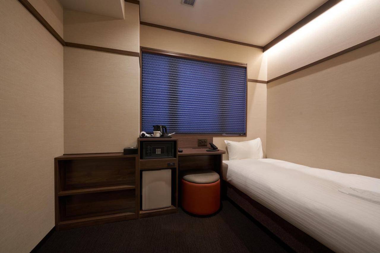 Welina Hotel Shinsaibashi Nagomi Osaka Bagian luar foto