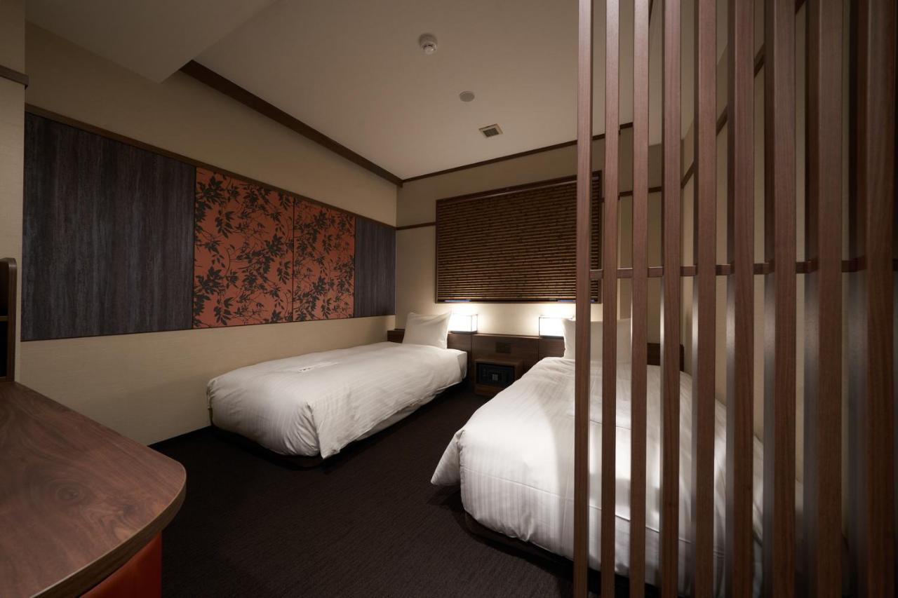 Welina Hotel Shinsaibashi Nagomi Osaka Bagian luar foto