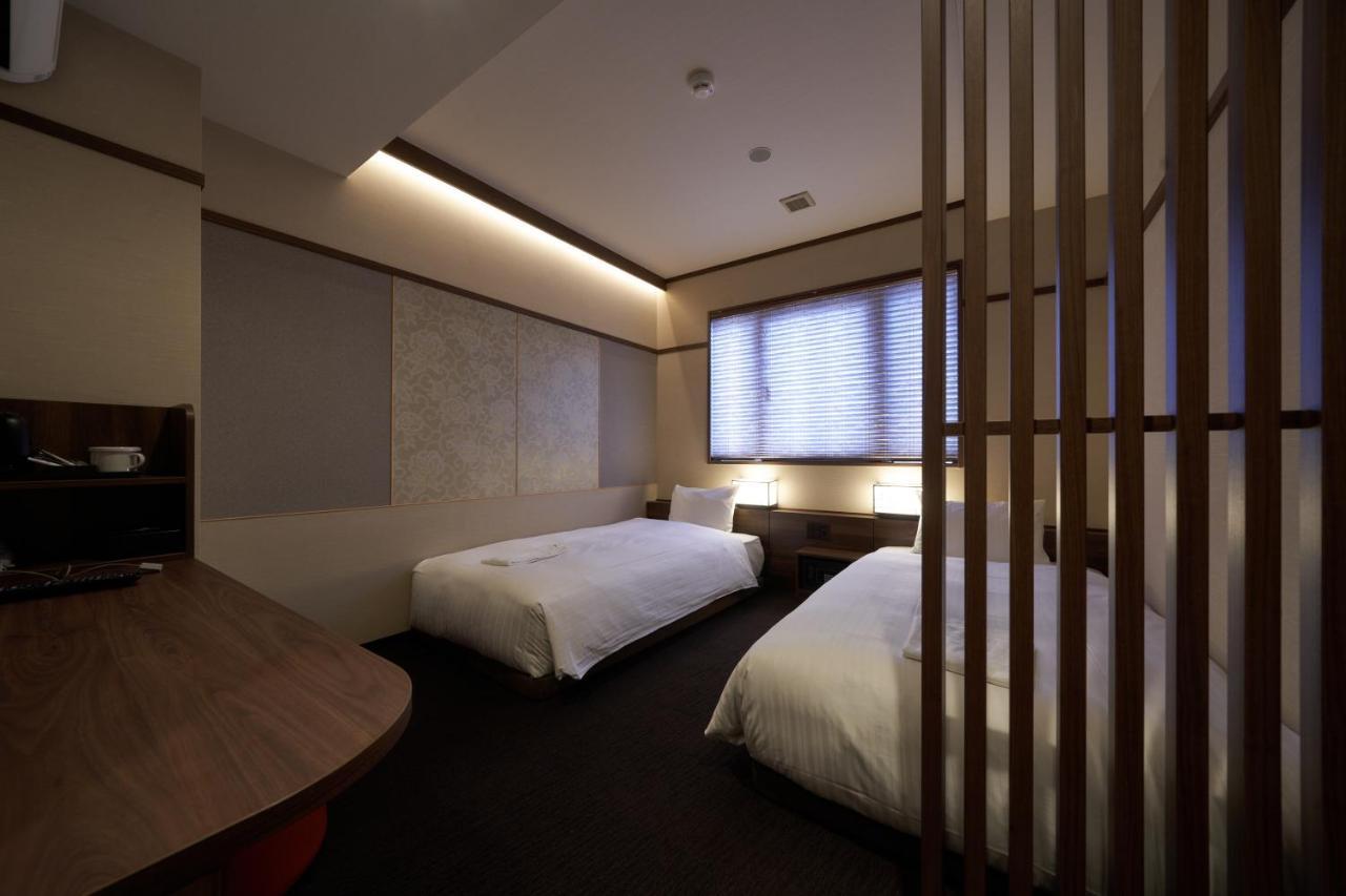 Welina Hotel Shinsaibashi Nagomi Osaka Bagian luar foto